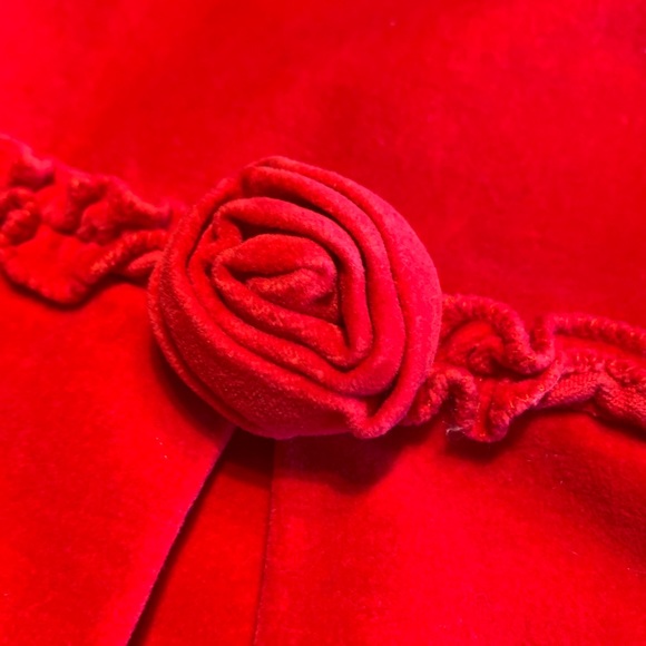 Beautiful Baby Girls Red Velvet Dress Size 24 Months - Picture 2 of 7